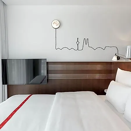 Hotel Ruby Ella By Ihg