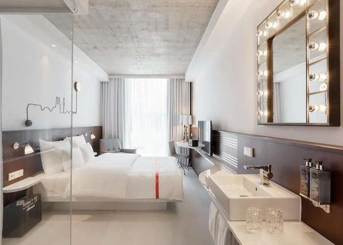 Hotel Ruby Ella Cologne
