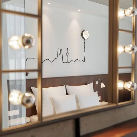 Hotel Ruby Ella By Ihg 4*